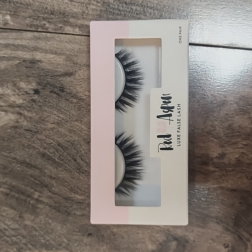 Luxe False Lashes